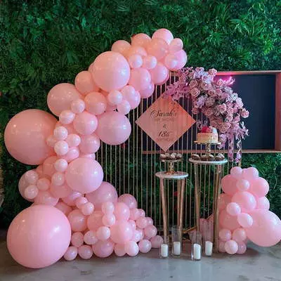Party maker balloons decoration